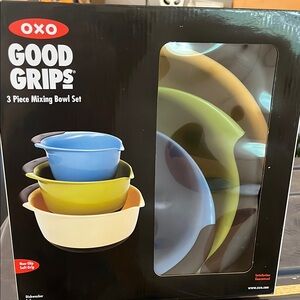 OXO Good Grips Colorful Mixing Bowl Set